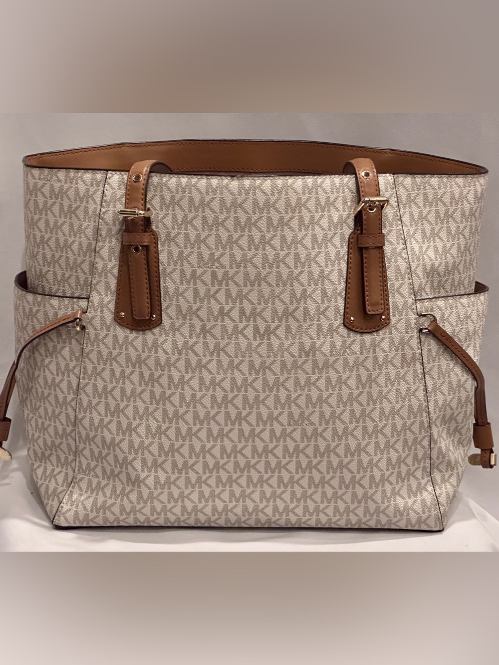Michael Kors Voyager Large Signature Tote /laptop Bag - Picture 3 of 16